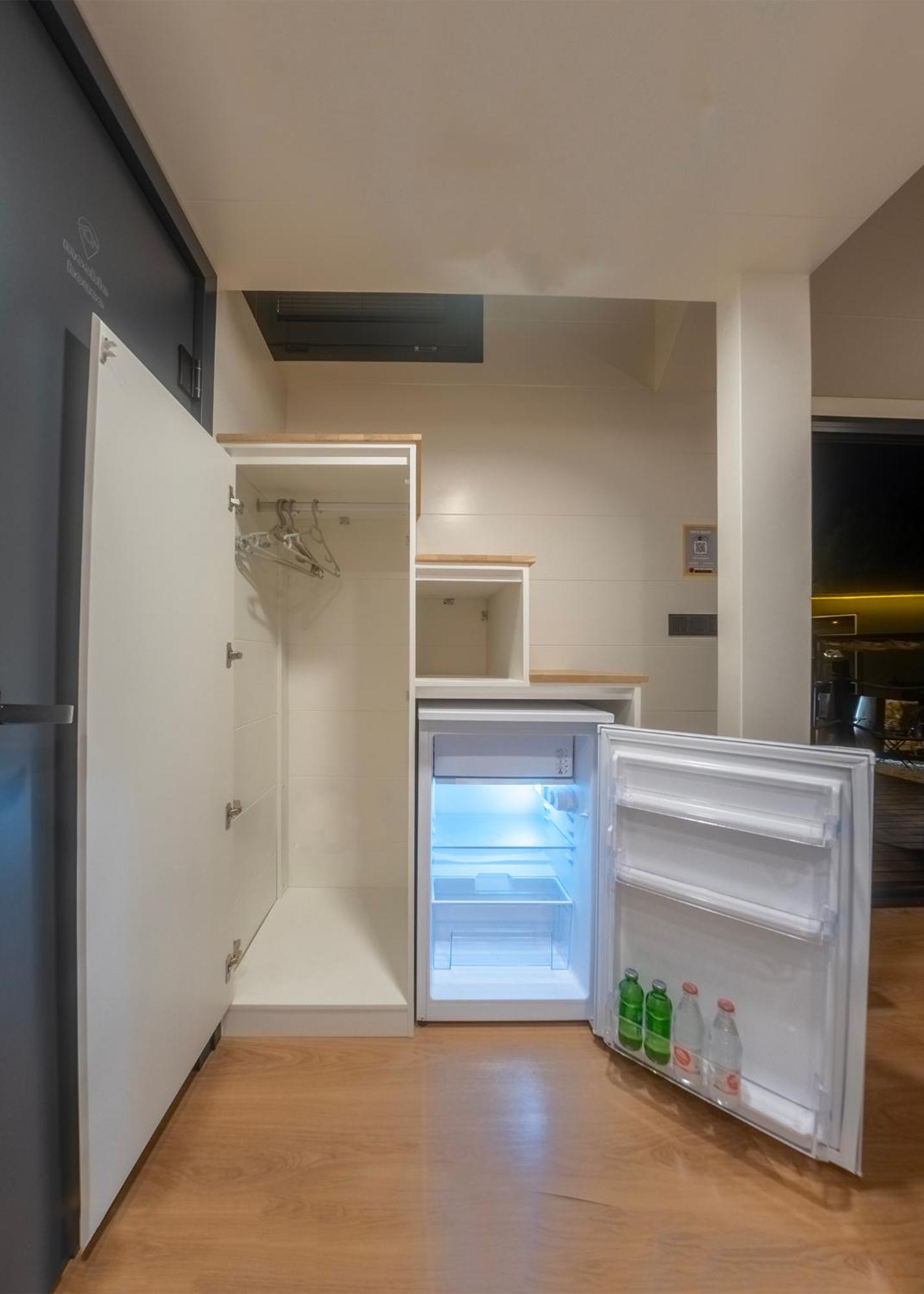 Efe Tiny House Hotell Serik Exteriör bild